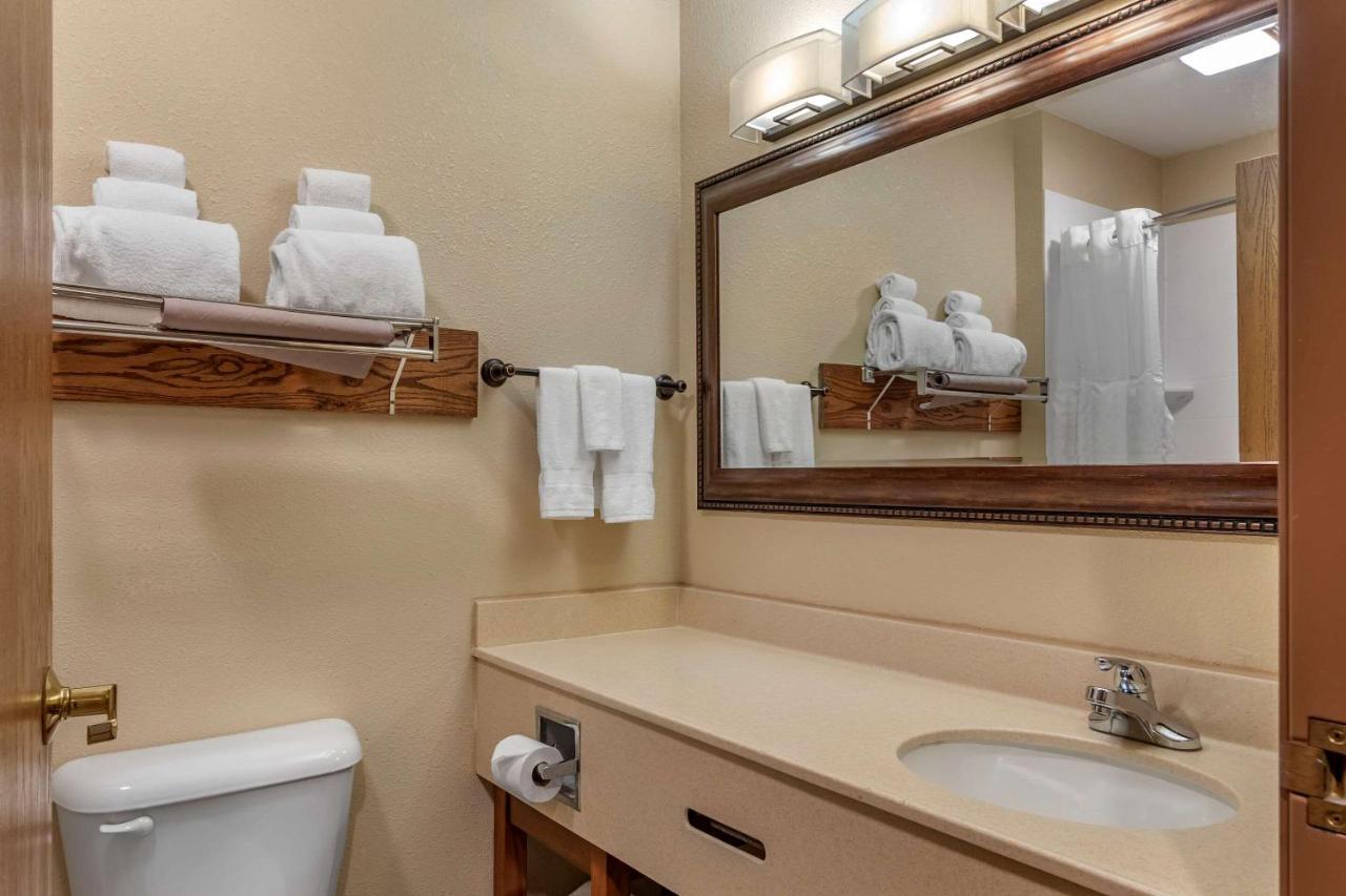 Comfort Inn Warrensburg Station Kültér fotó