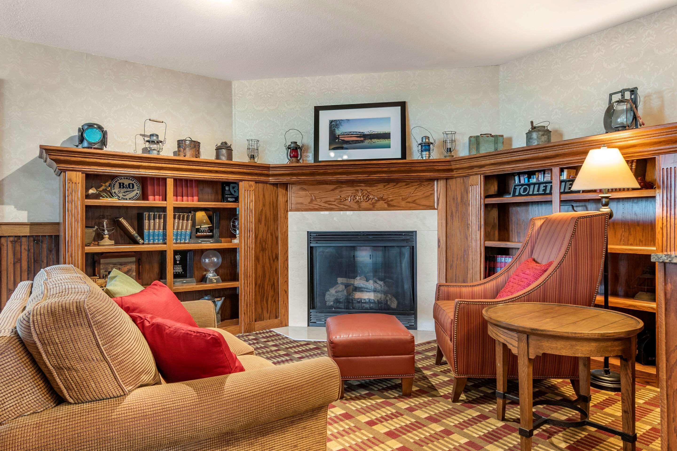 Comfort Inn Warrensburg Station Kültér fotó