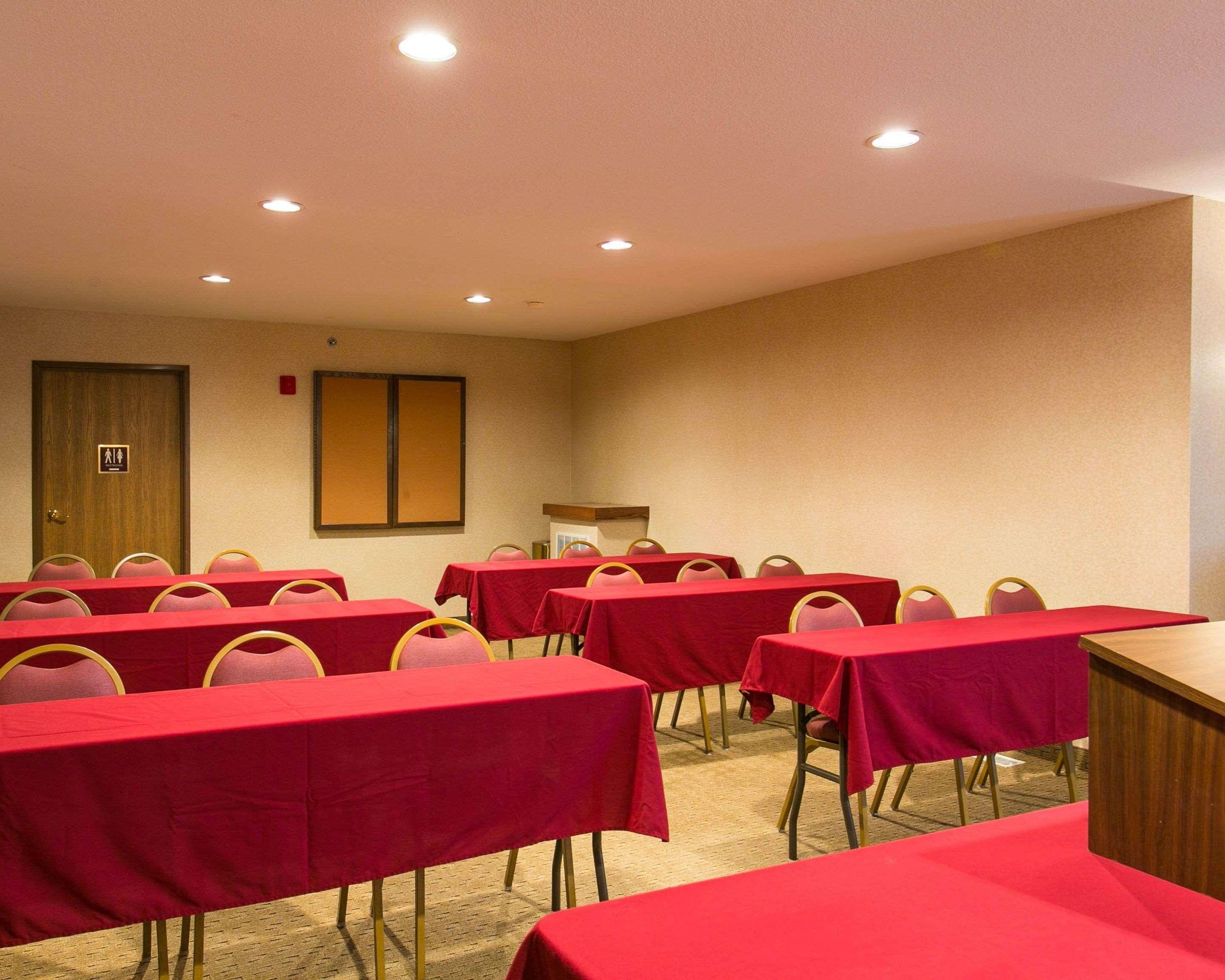 Comfort Inn Warrensburg Station Kültér fotó