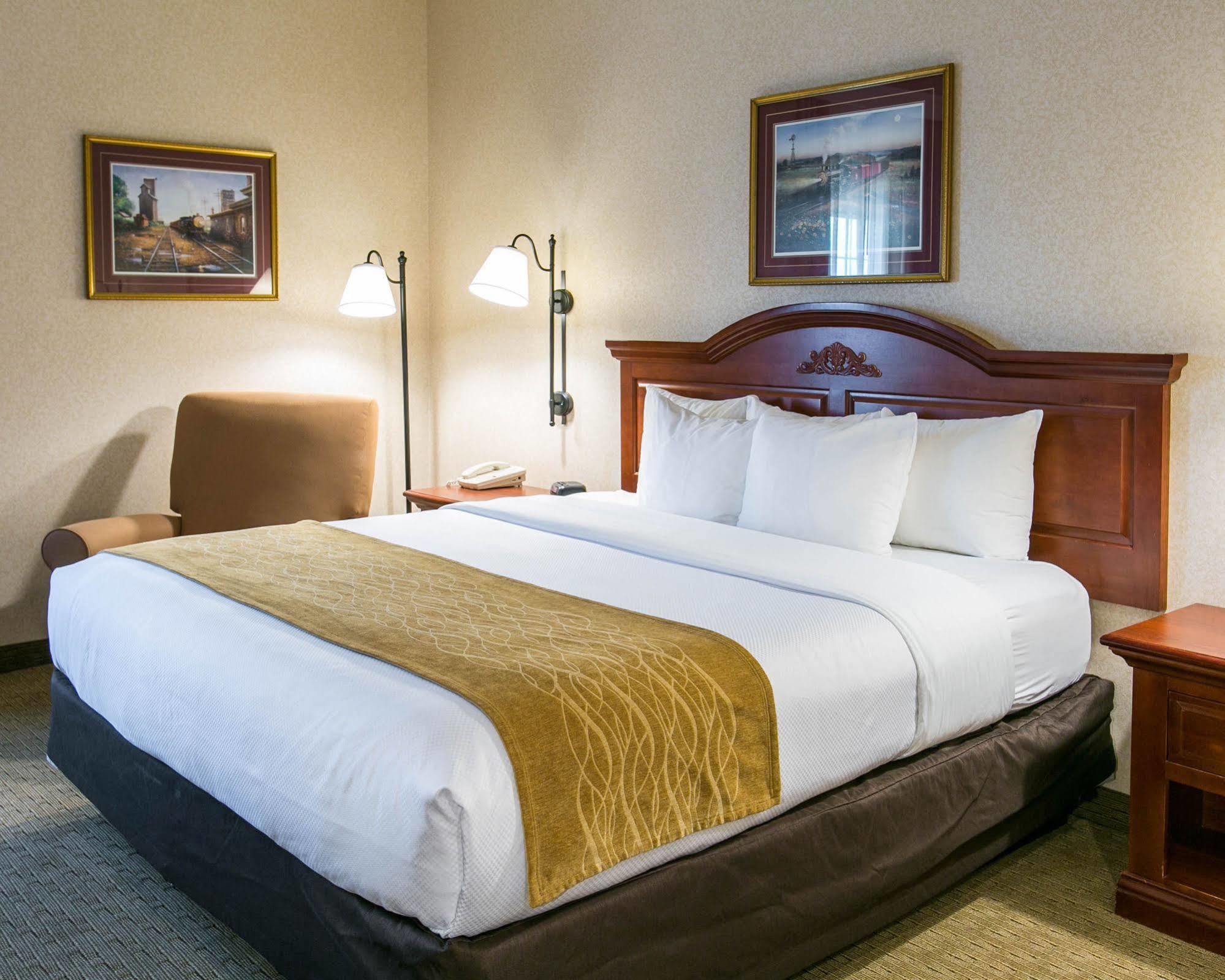 Comfort Inn Warrensburg Station Kültér fotó